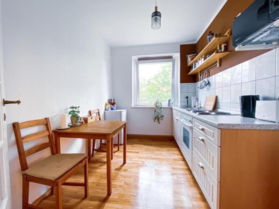 Helle Wohnung Im Norden Leipzigs Esterno foto